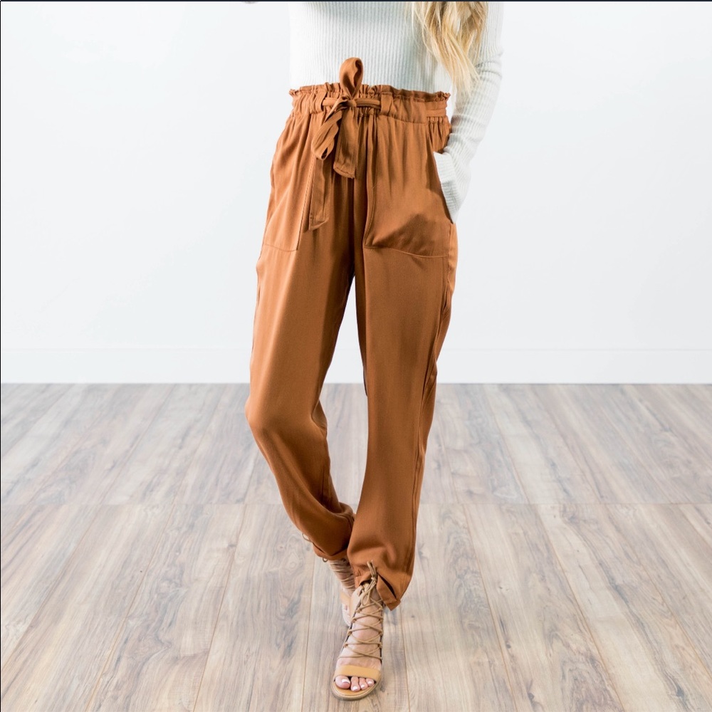 Claire Pant